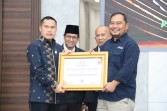 Pangdam XIX Hadiri HUT JMSI Terima Pin Emas