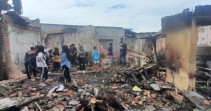 Diduga Korsleting Kipas Angin, Satu Rumah dan Empat Kios Ludes Terbakar di Cipta Karya
