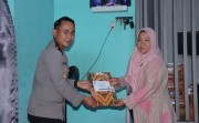 Polres Kampar Serahkan Tali Asih untuk Keluarga Almarhum AIPTU Zainal Efendi
