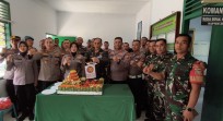 TNI-POLRI Solid! 3 Kapolsek Sambangi Koramil 03/Senapelan di HUT ke-80 TNI
