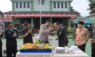 Momen HUT ke-80 TNI: Kapolres Kampar Datang Bawa Tumpeng, Bukti Nyata Soliditas TNI-Polri!