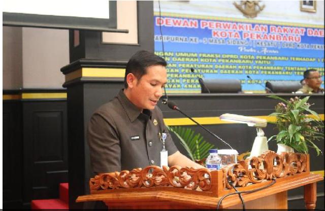 Laksanakan Rapat Paripurna Pandangan Umum Fraksi Terkait Pembahasan Tiga Ranperda