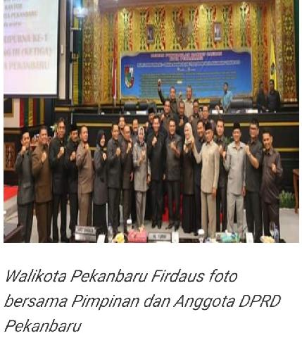 DPRD Pekanbaru Sahkan 4 Ranperda Menjadi Perda